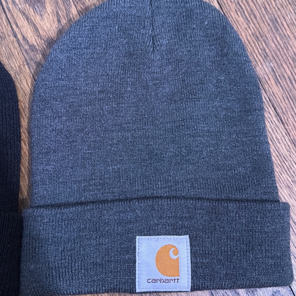 Carhartt Black Beanie with Logo - Picture 3 of 7